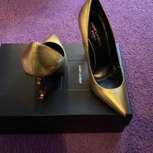 Preown YSL pump’s prestine condition